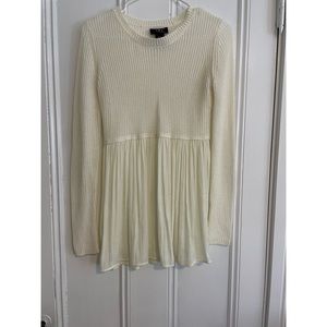 Offwhite flowy sweater
